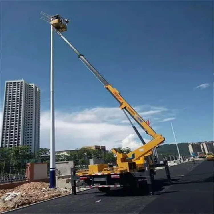 博爱维修路灯的曲臂升降车出租