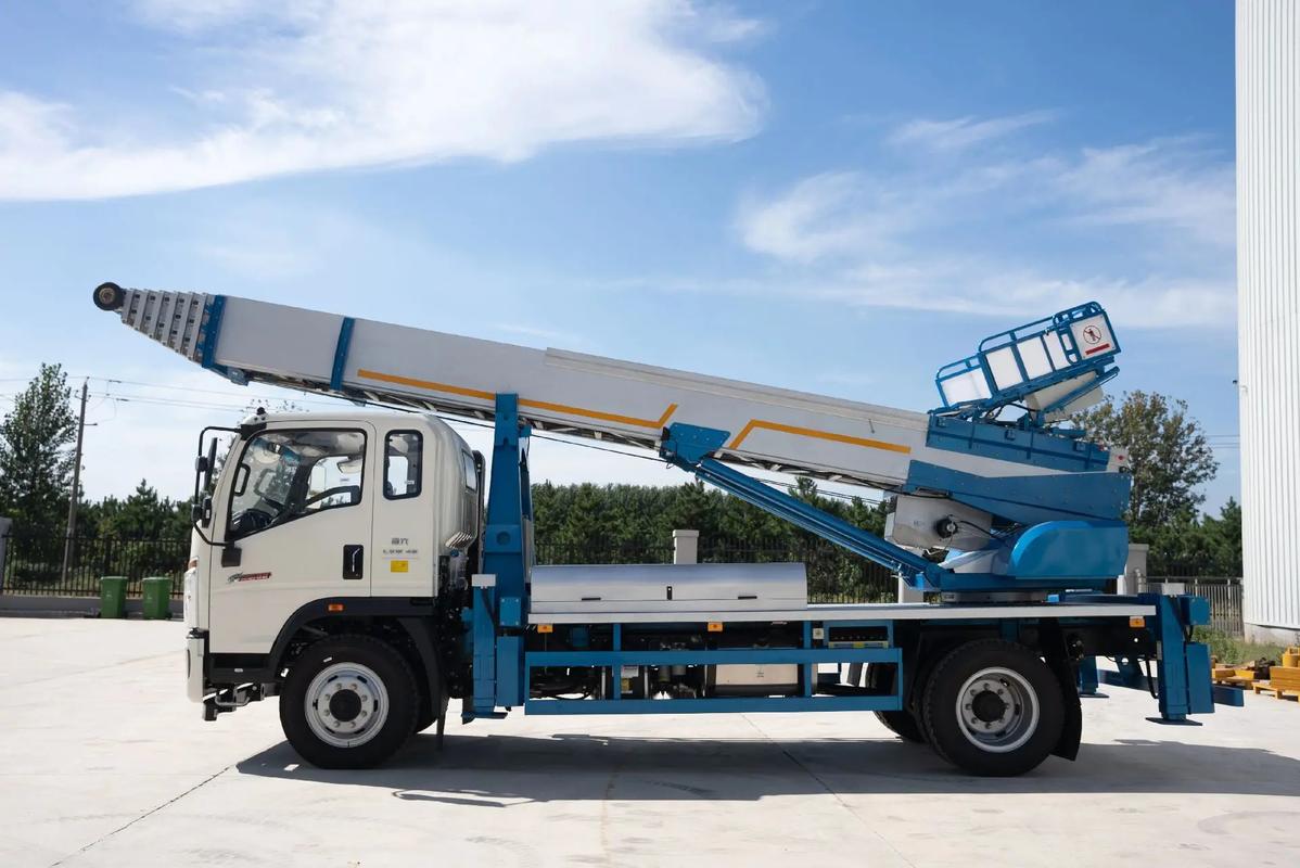 博爱云梯上料车租赁费用