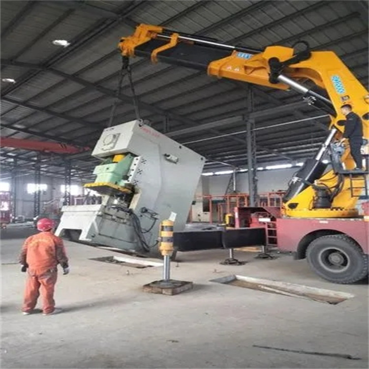 博爱80吨折臂吊车出租附近电话