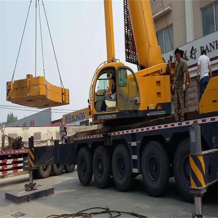 博爱当地吊车出租|机器吊装|75吨|工厂搬迁服务