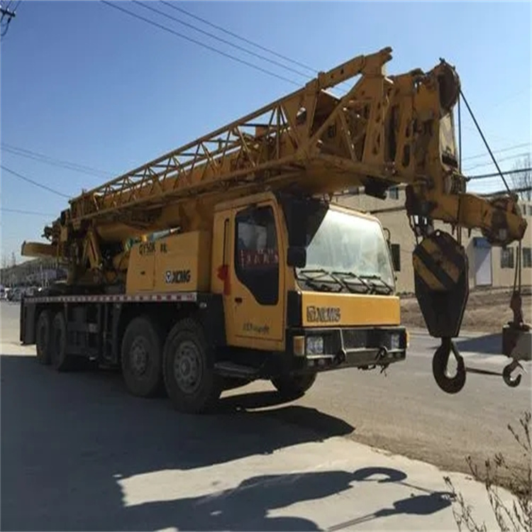 博爱哪里有专业吊车出租